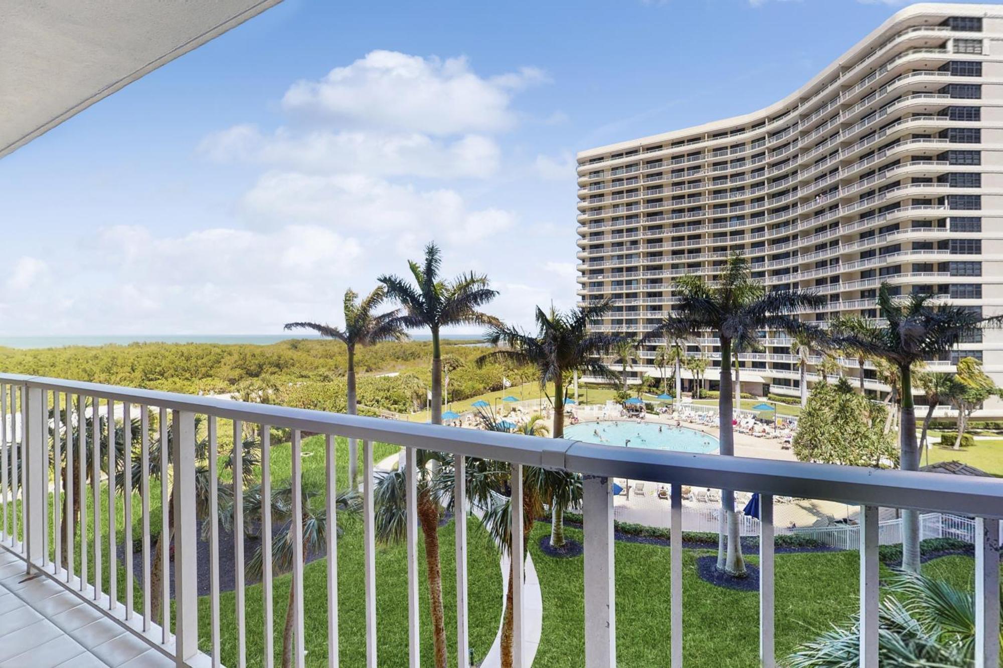 Crystal Waves Apartment Marco Island Bagian luar foto